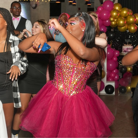 Sherri Hill Hot Pink Strapless Corset Embellished Tulle Formal Dress (Sz 8) - Picture 16 of 16